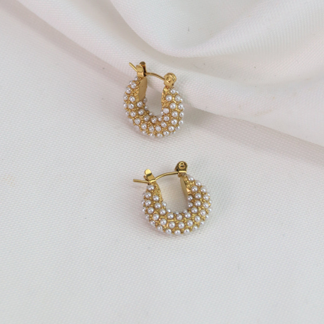 Ash | 18k Gold Pearl Earrings