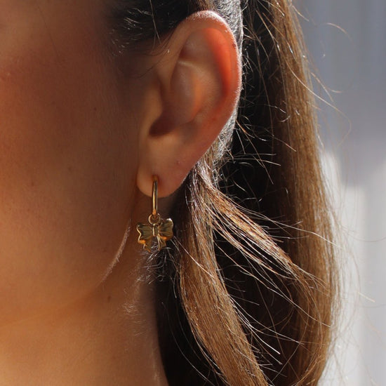 bow earrings