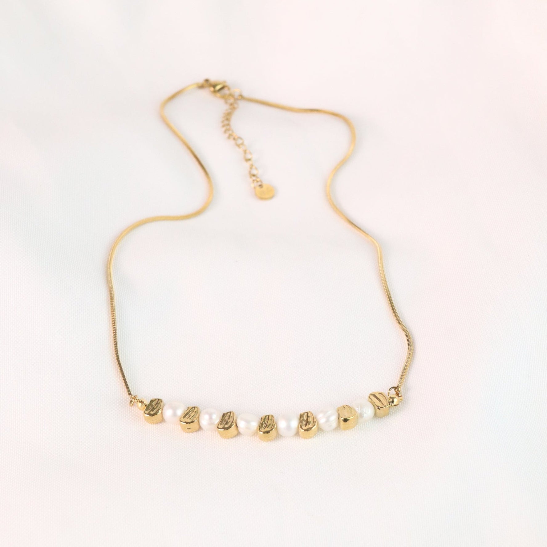 Eliana - Gold and Freshwater Pearl Necklace