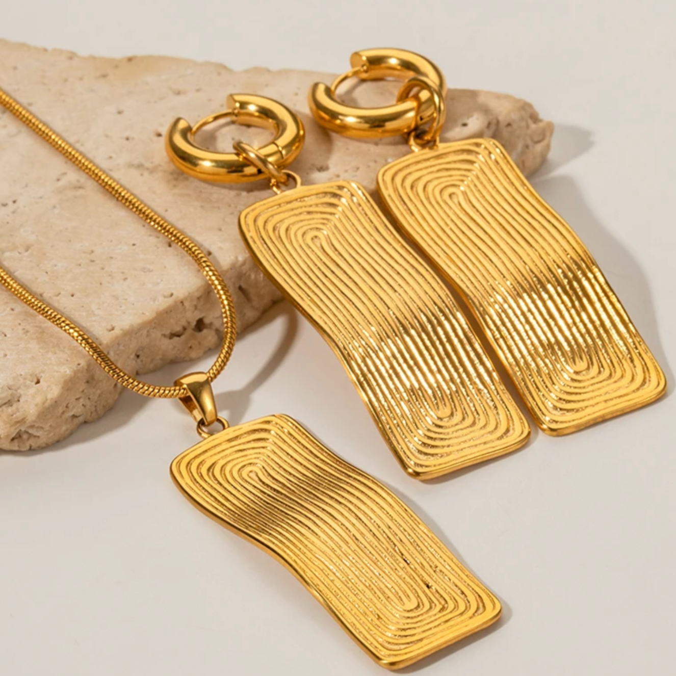 Goddess | Chunky Gold Statement Pendant Necklace
