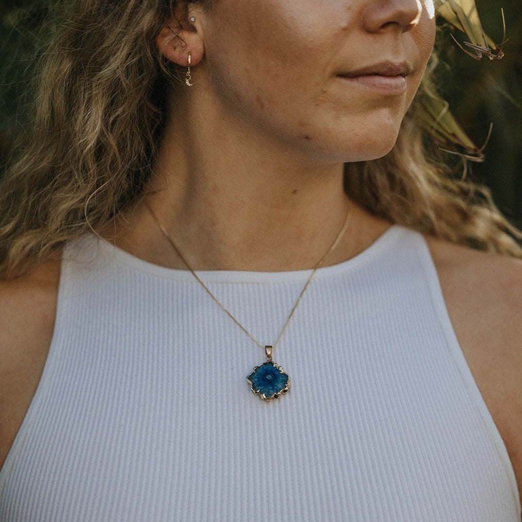 Iris | Agate Pendant Necklace - Boheme Life Collection